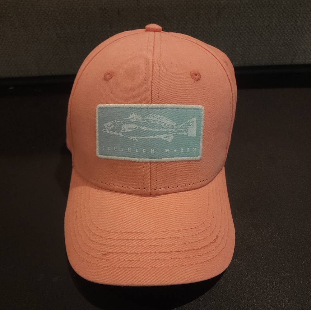Southern Marsh Hat